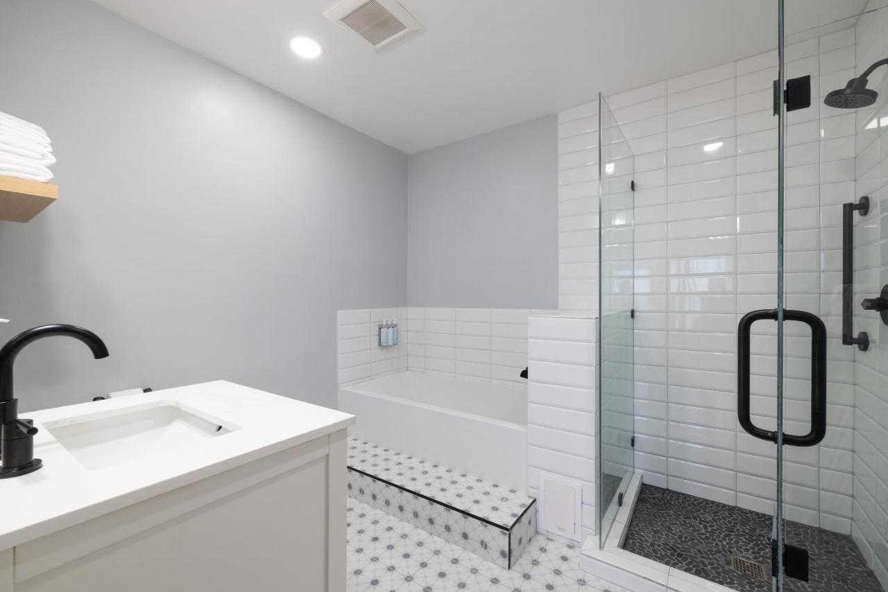 Tides Oceanview And