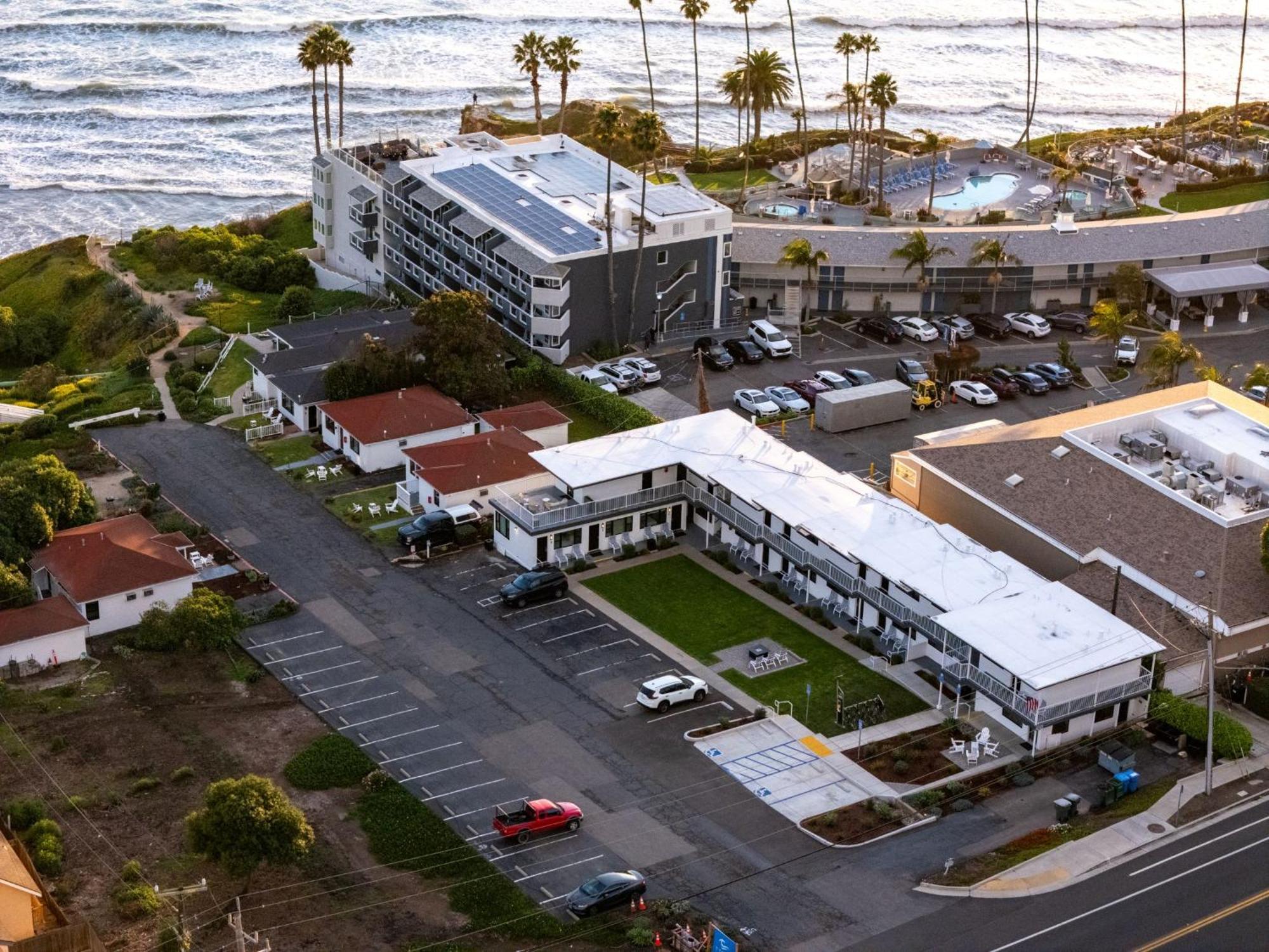 Motel Tides Oceanview And Pismo Beach