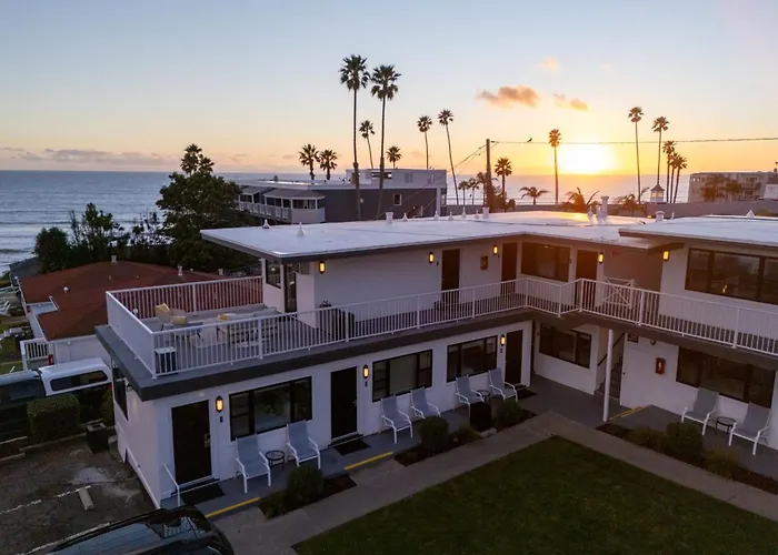 Tides Oceanview Inn And Cottages