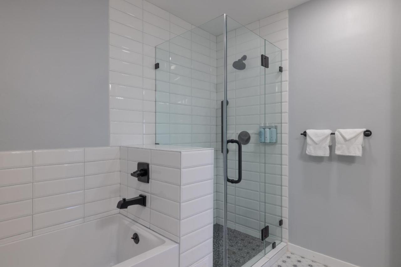 Motel Tides Oceanview And 3*